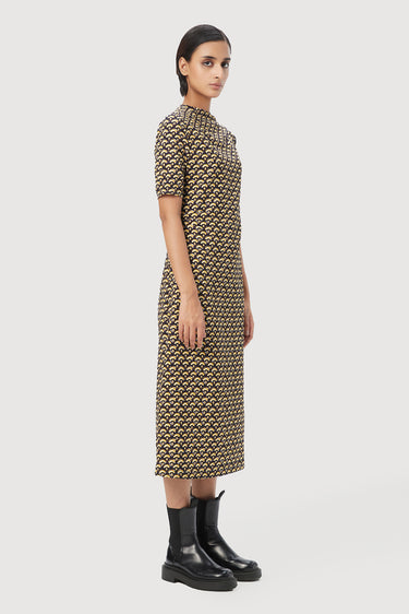 Slim Fit Raised Neck Dress in Scallops Print