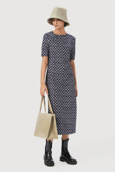 Slim Fit Raised Neck Dress in Scallops Print