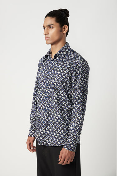 Regular Fit Button-Down Shirt in an All-Over Scallop Print