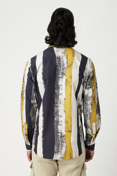 Regular Fit Button-Down Shirt in a Striking Large Stripe Print