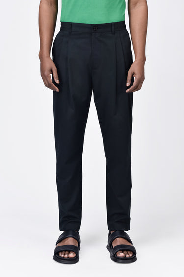 Men's Black Cotton Light Twill Double Pleated Carrot Trousers