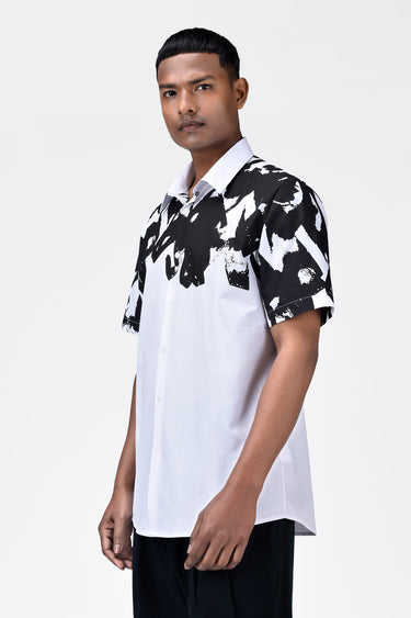 Half-Sleeve Moth Mirage Button-Down Shirt