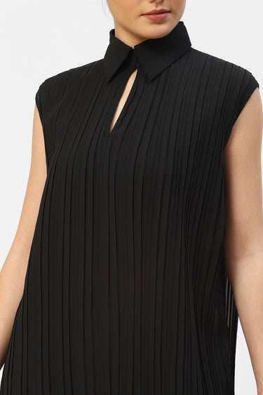 Pleated-Dress-with-Shirt-Collar